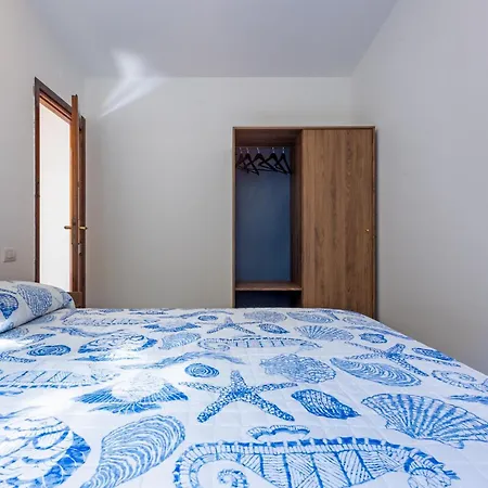 Apartment Guesthost - I Mandorli Between Sea & Center Quartu SantʼElena